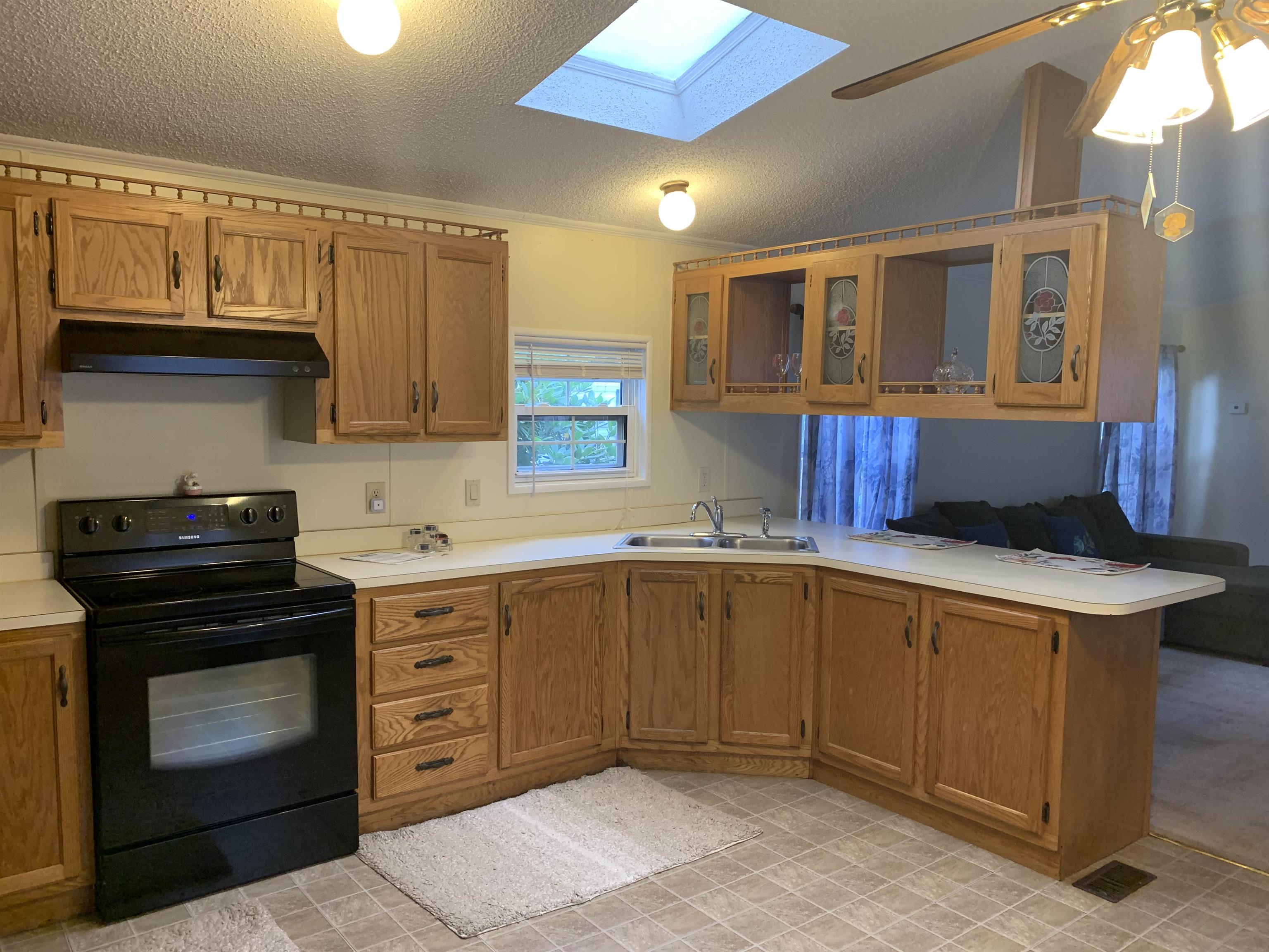 48 Adams Park Rye, NH 03870 - Photo 4 of 29