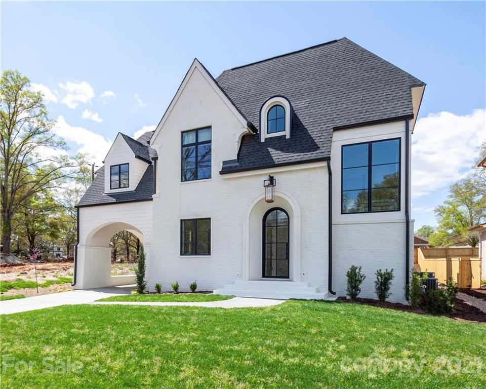 5028 Gilchrist Road Charlotte, NC 28211 - Photo 2 of 30 Gallery Image 2