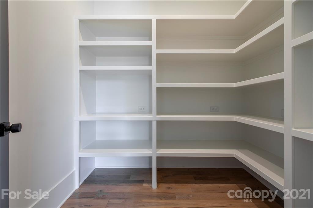 5028 Gilchrist Road Charlotte, NC 28211 - Photo 14 of 30 Gallery Image 14