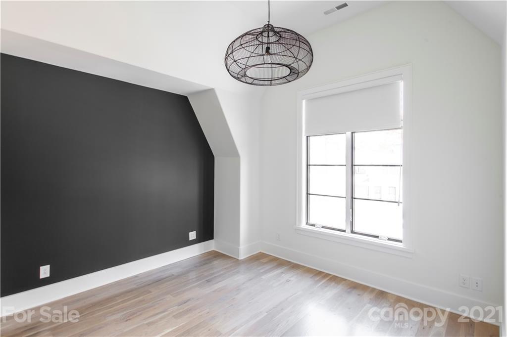 5028 Gilchrist Road Charlotte, NC 28211 - Photo 24 of 30 Gallery Image 24