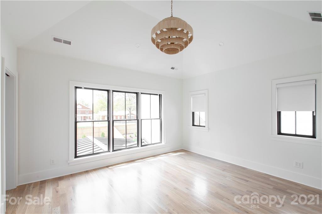 5028 Gilchrist Road Charlotte, NC 28211 - Photo 25 of 30 Gallery Image 25