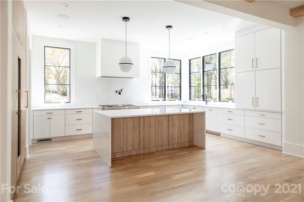 5028 Gilchrist Road Charlotte, NC 28211 - Photo 10 of 30 Gallery Image 10