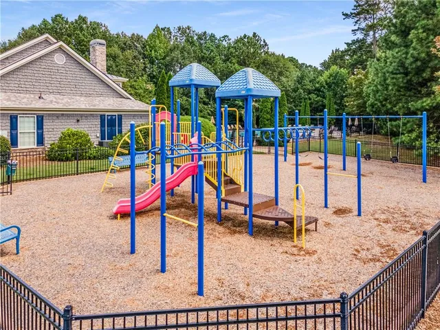 $679,000 | 200 Edinburgh Lane, Woodstock, GA 30188