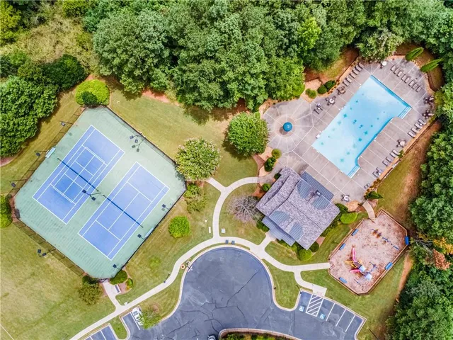 $679,000 | 200 Edinburgh Lane, Woodstock, GA 30188