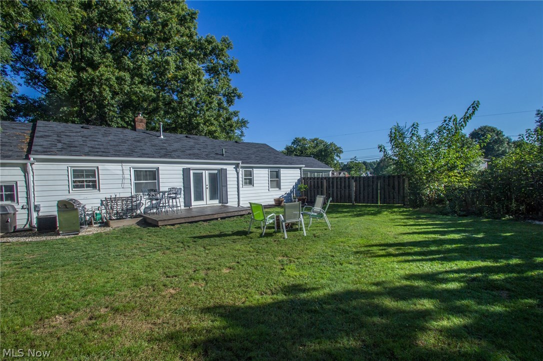 20899 Eaton Road Cleveland, OH 44126 - Photo 4 of 34