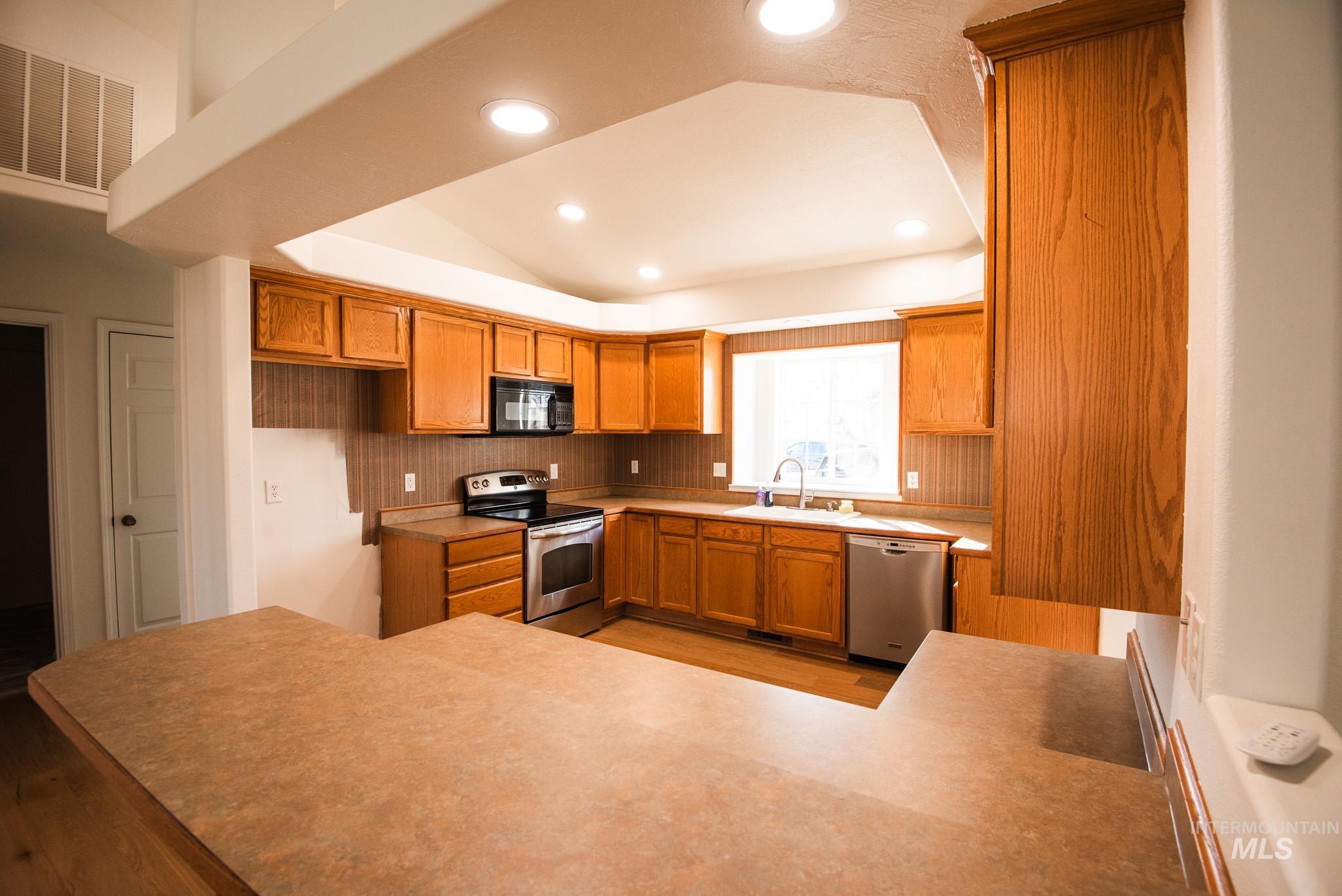 904 West Loon Street Meridian, ID 83642 - Photo 7 of 27