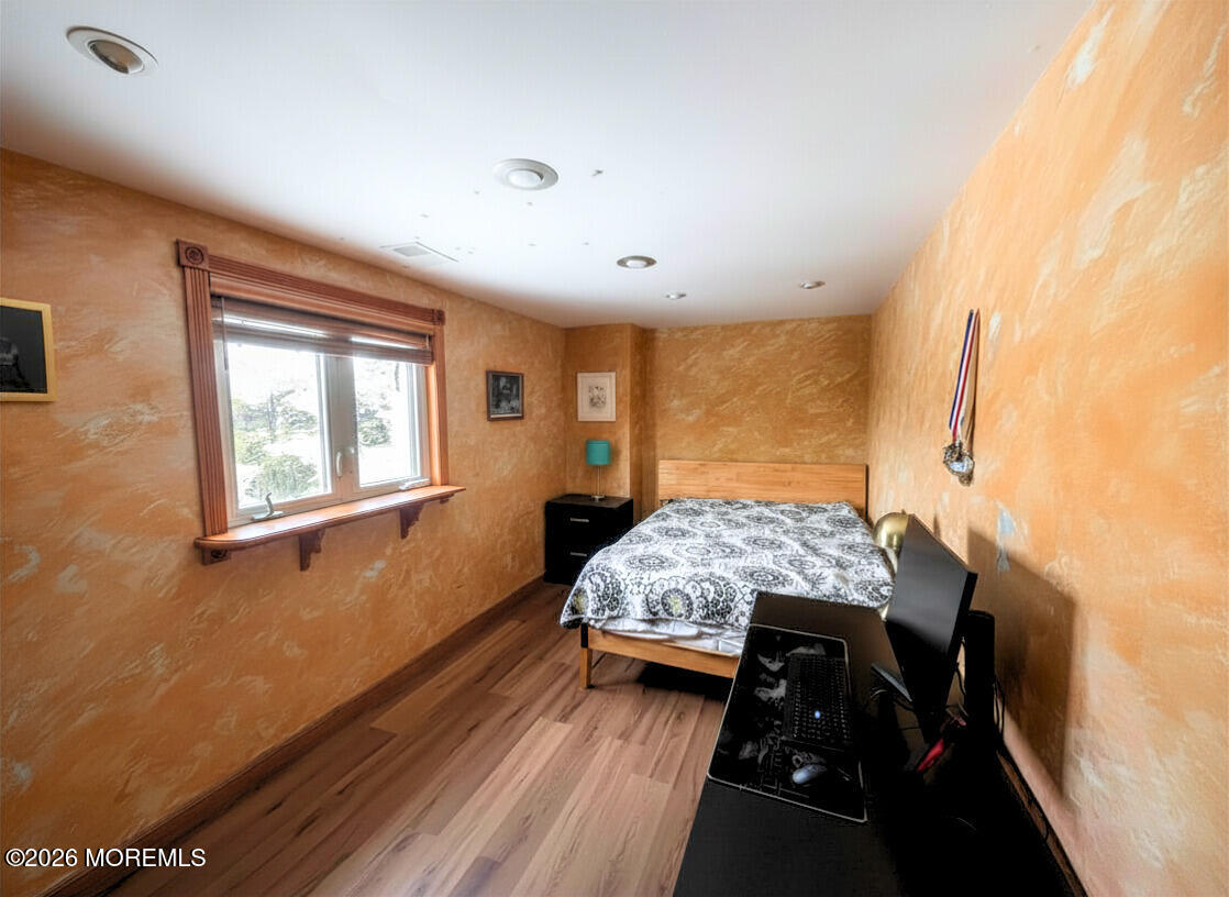 6 Hillcrest Road Manalapan, NJ 07726 - Photo 11 of 34 b3061560-360a-41eb-baaa-8e48a63f484d