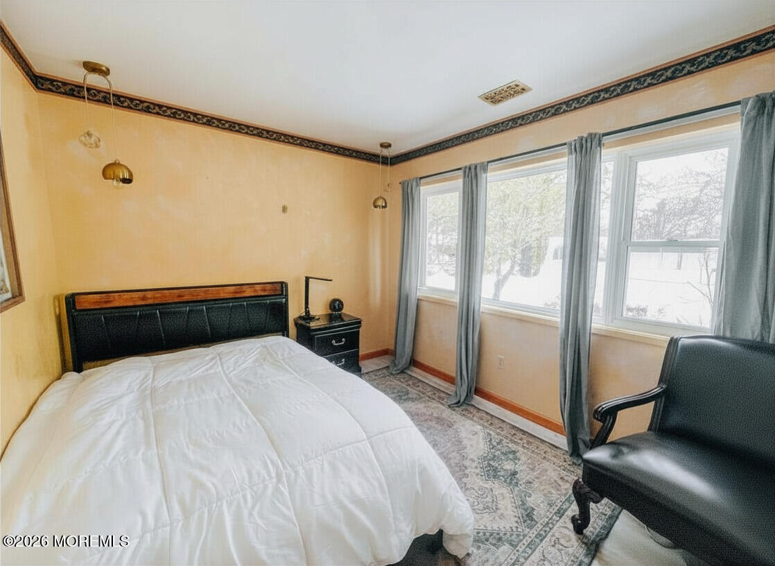 6 Hillcrest Road Manalapan, NJ 07726 - Photo 13 of 34 9fb786c5-dc82-412f-8bde-f731bd5f7f32