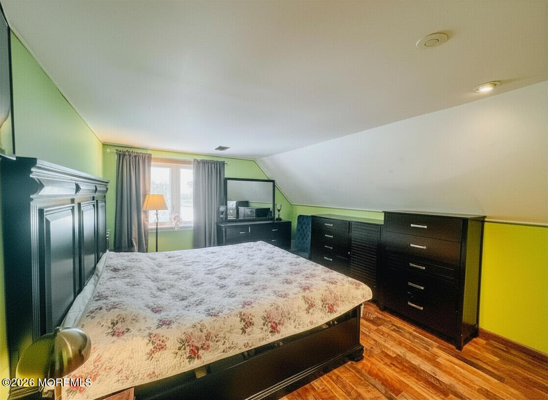 6 Hillcrest Road Manalapan, NJ 07726 - Photo 8 of 34 1ad145f9-5954-4e95-92a4-6179042051f3