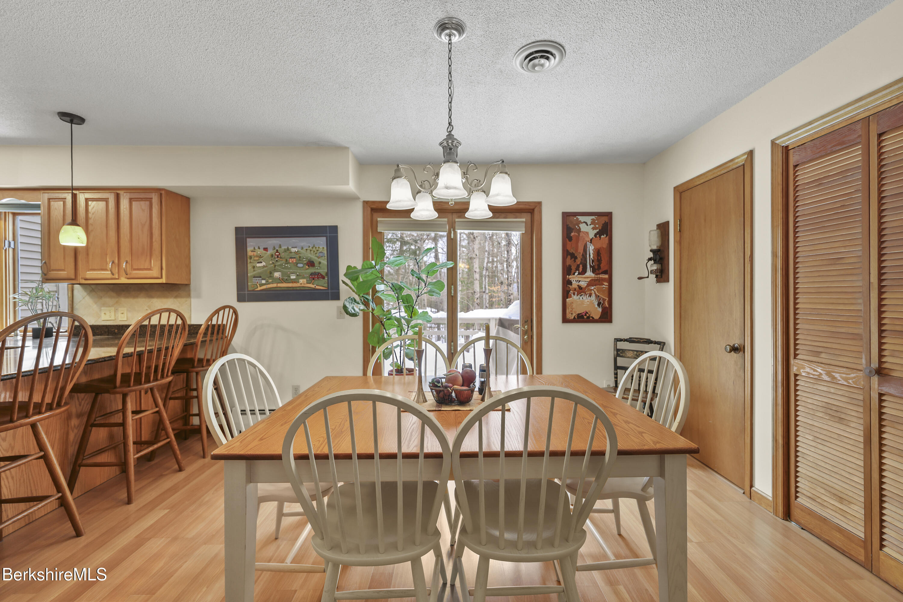 30 Clifden Court, Unit 2 Lenox, MA 01240 - Photo 18 of 40 55 Dining Room