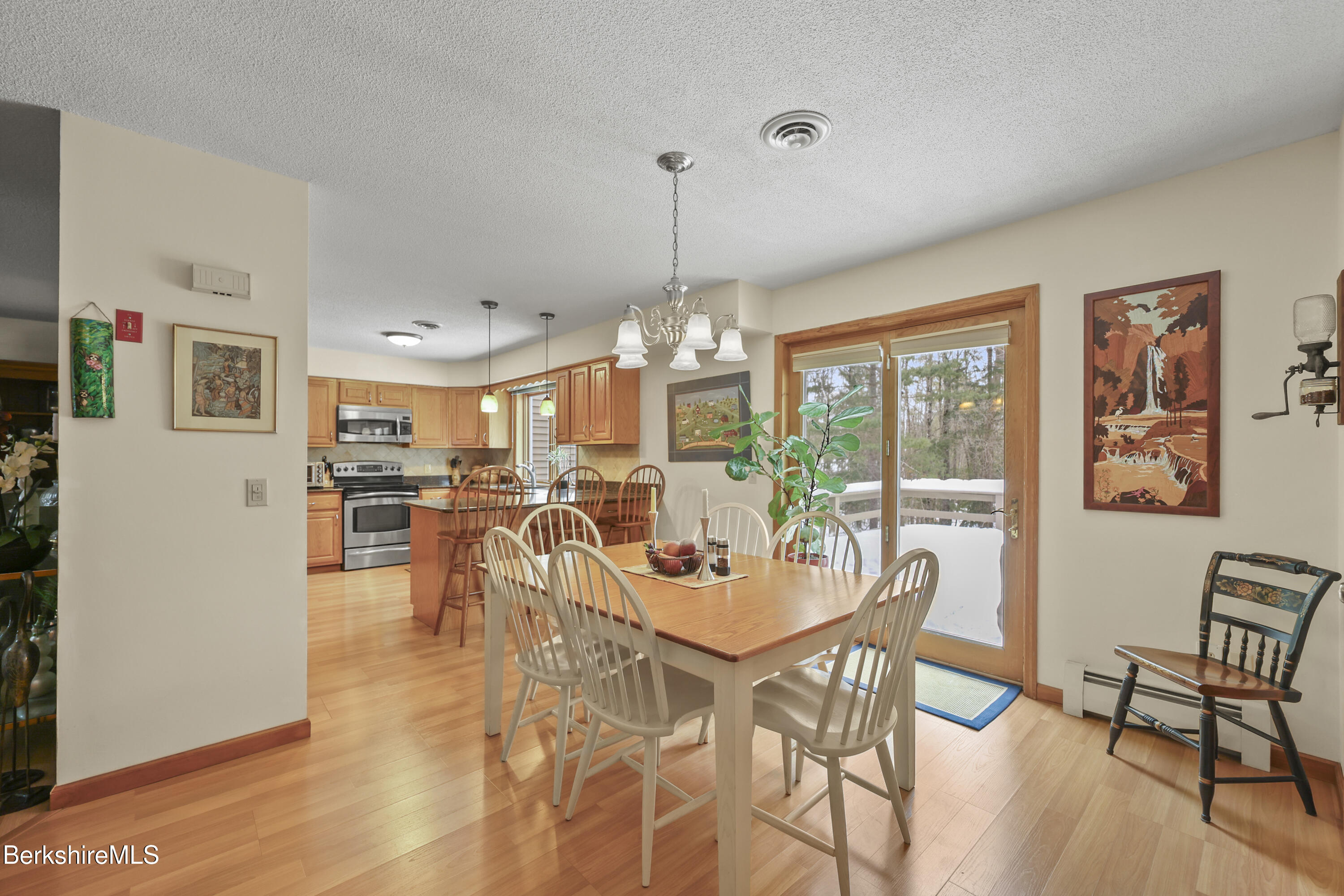 30 Clifden Court, Unit 2 Lenox, MA 01240 - Photo 19 of 40 60 Dining Room