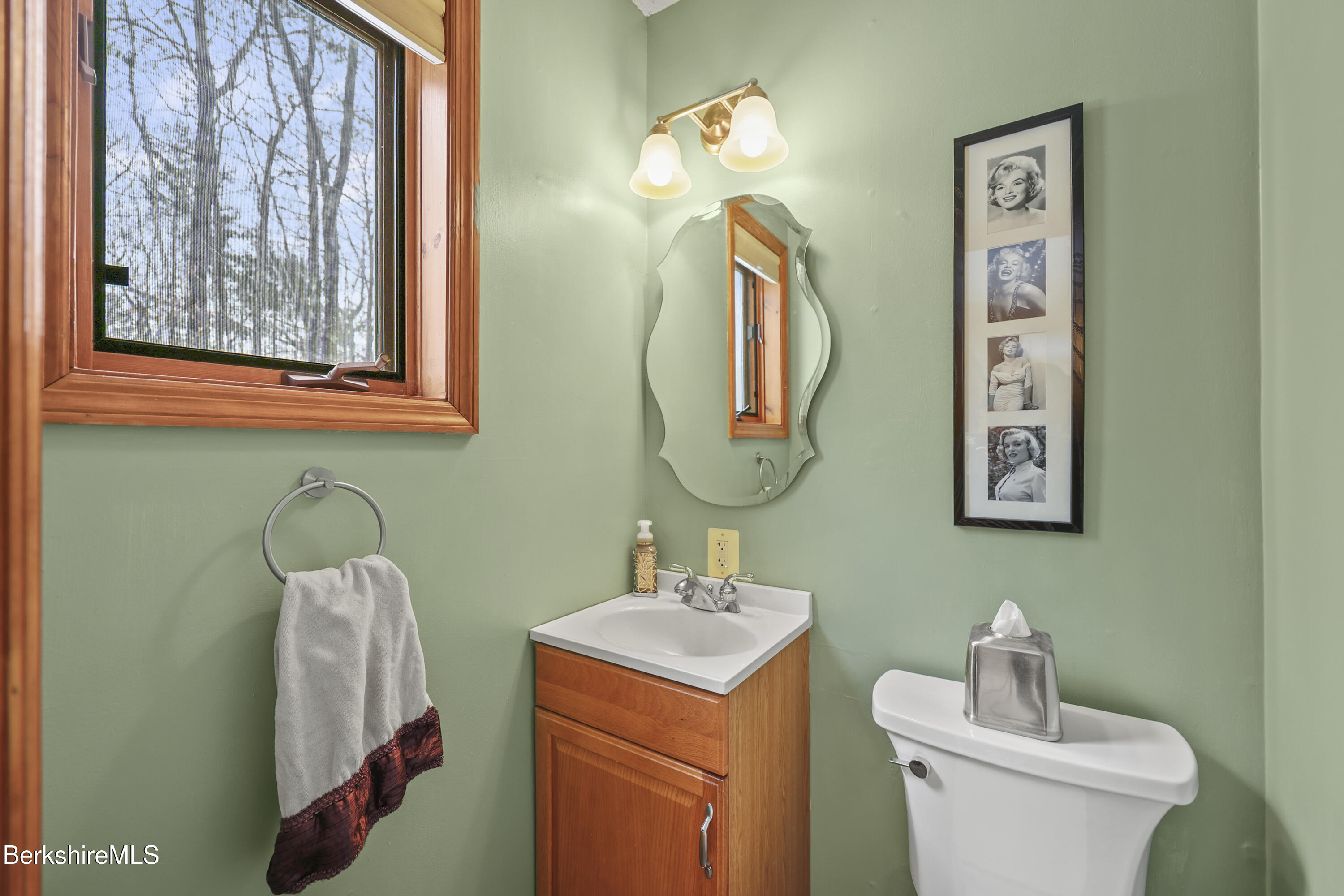 30 Clifden Court, Unit 2 Lenox, MA 01240 - Photo 21 of 40 105 Half Bath