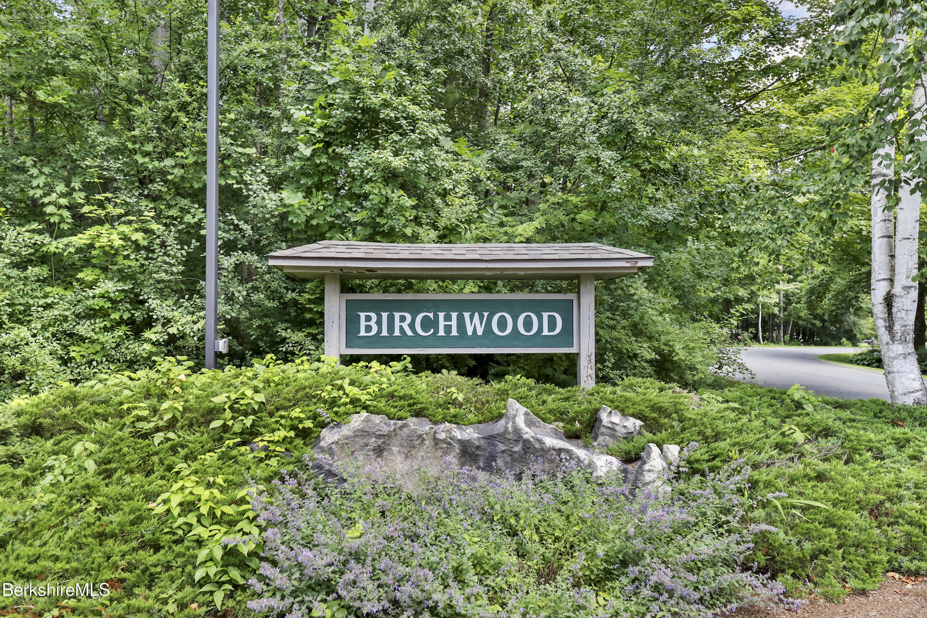 30 Clifden Court, Unit 2 Lenox, MA 01240 - Photo 3 of 40 700 Entrance