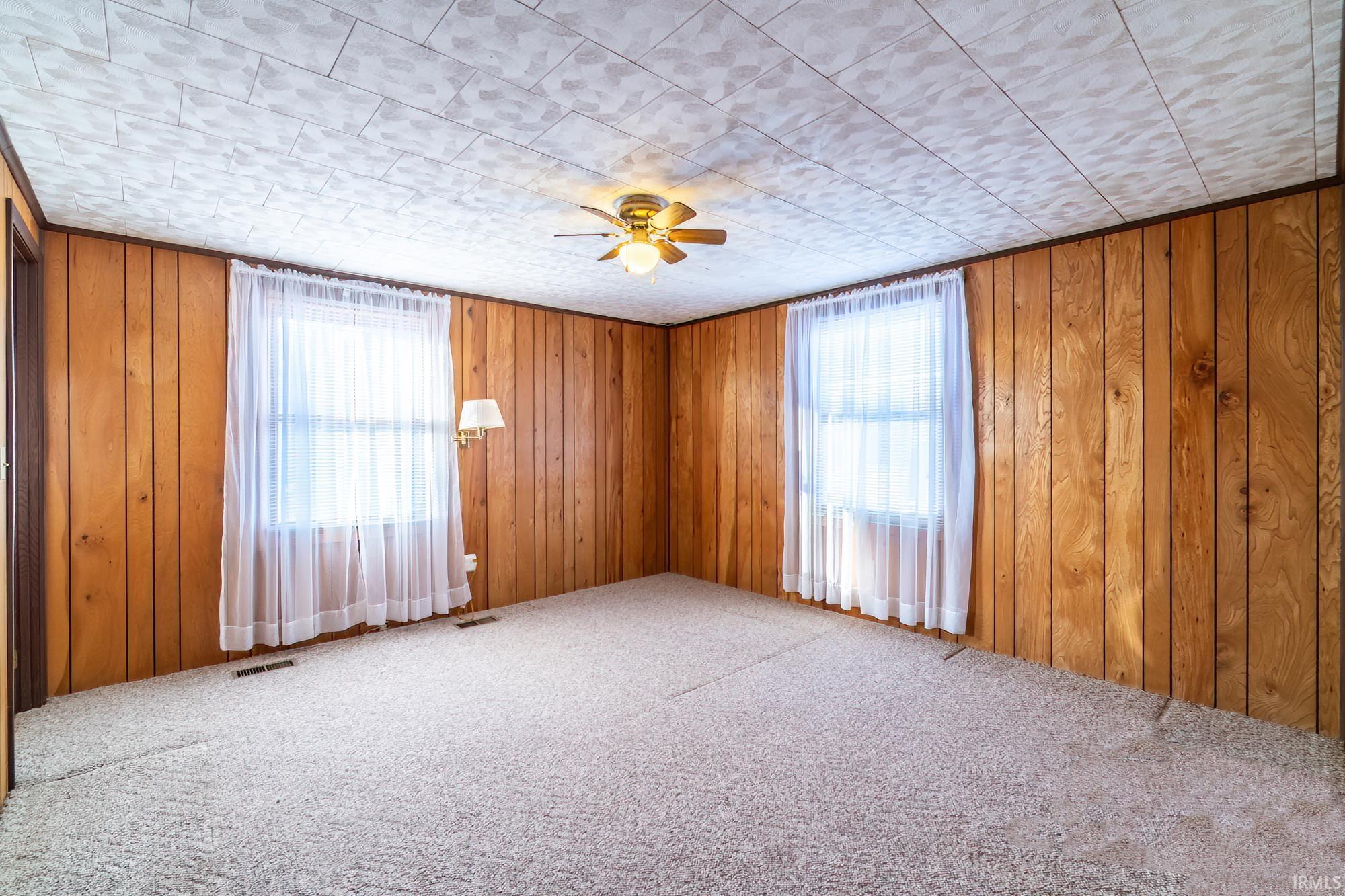 1501 Dot Street Warsaw, IN 46580 - Photo 11 of 31