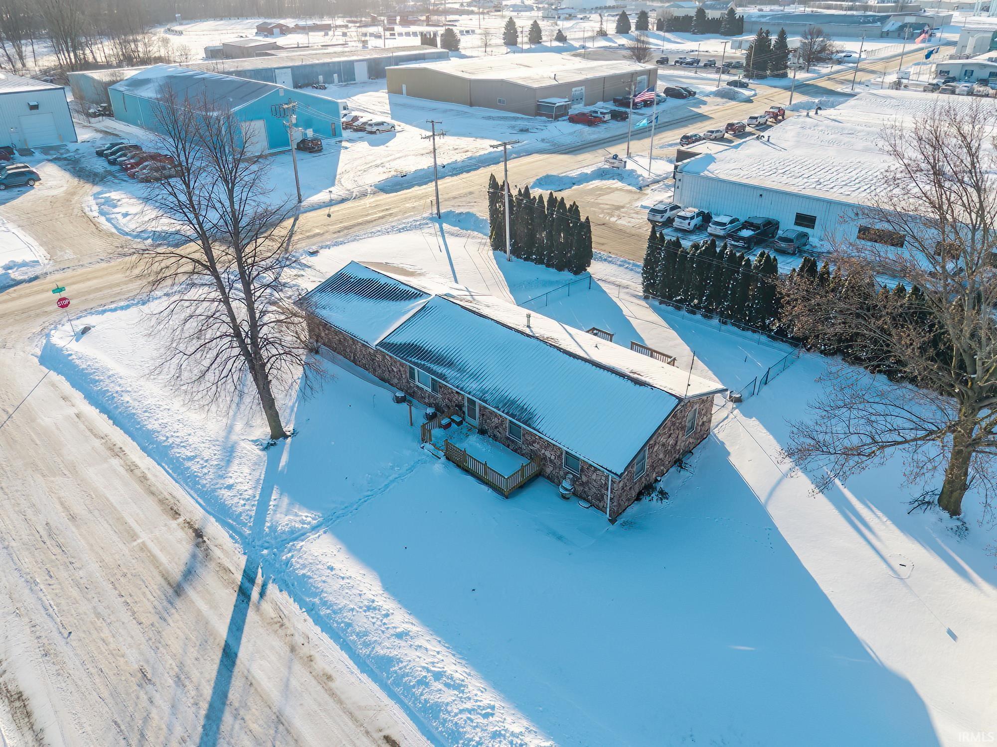 1501 Dot Street Warsaw, IN 46580 - Photo 27 of 31