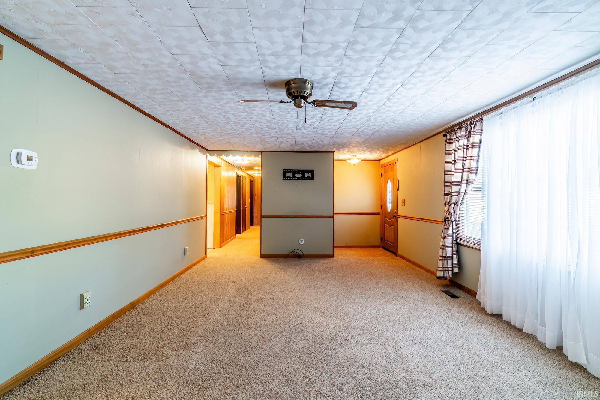 1501 Dot Street Warsaw, IN 46580 - Photo 4 of 31