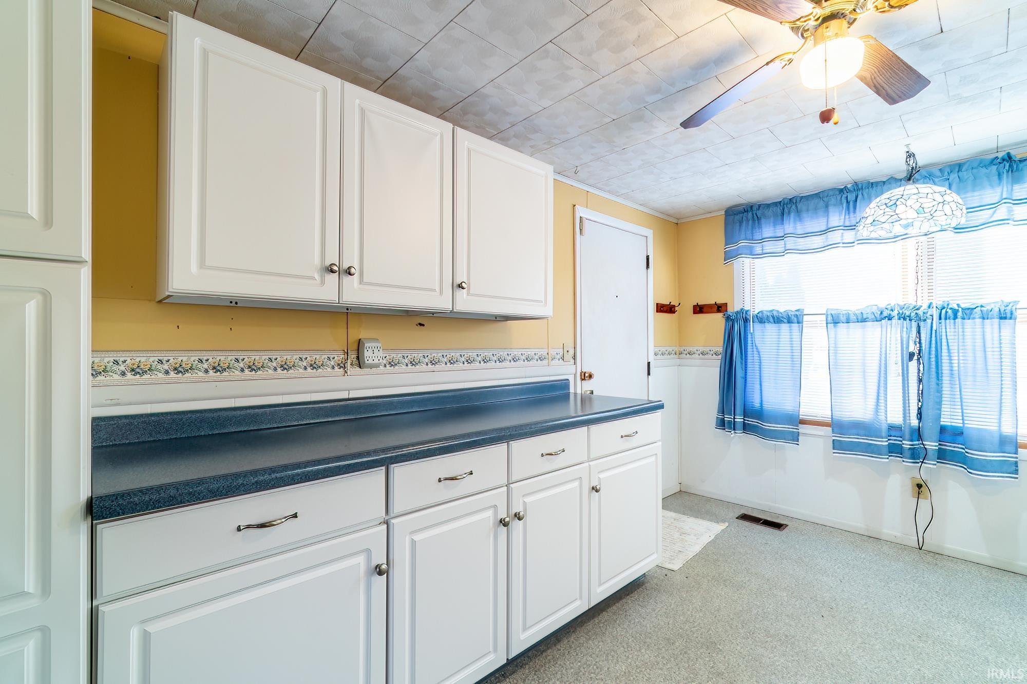 1501 Dot Street Warsaw, IN 46580 - Photo 6 of 31