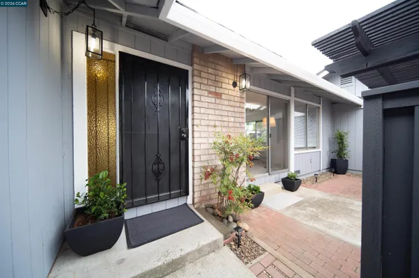 $699,000 | 5581 Gonzalez Court, Concord, CA 94521