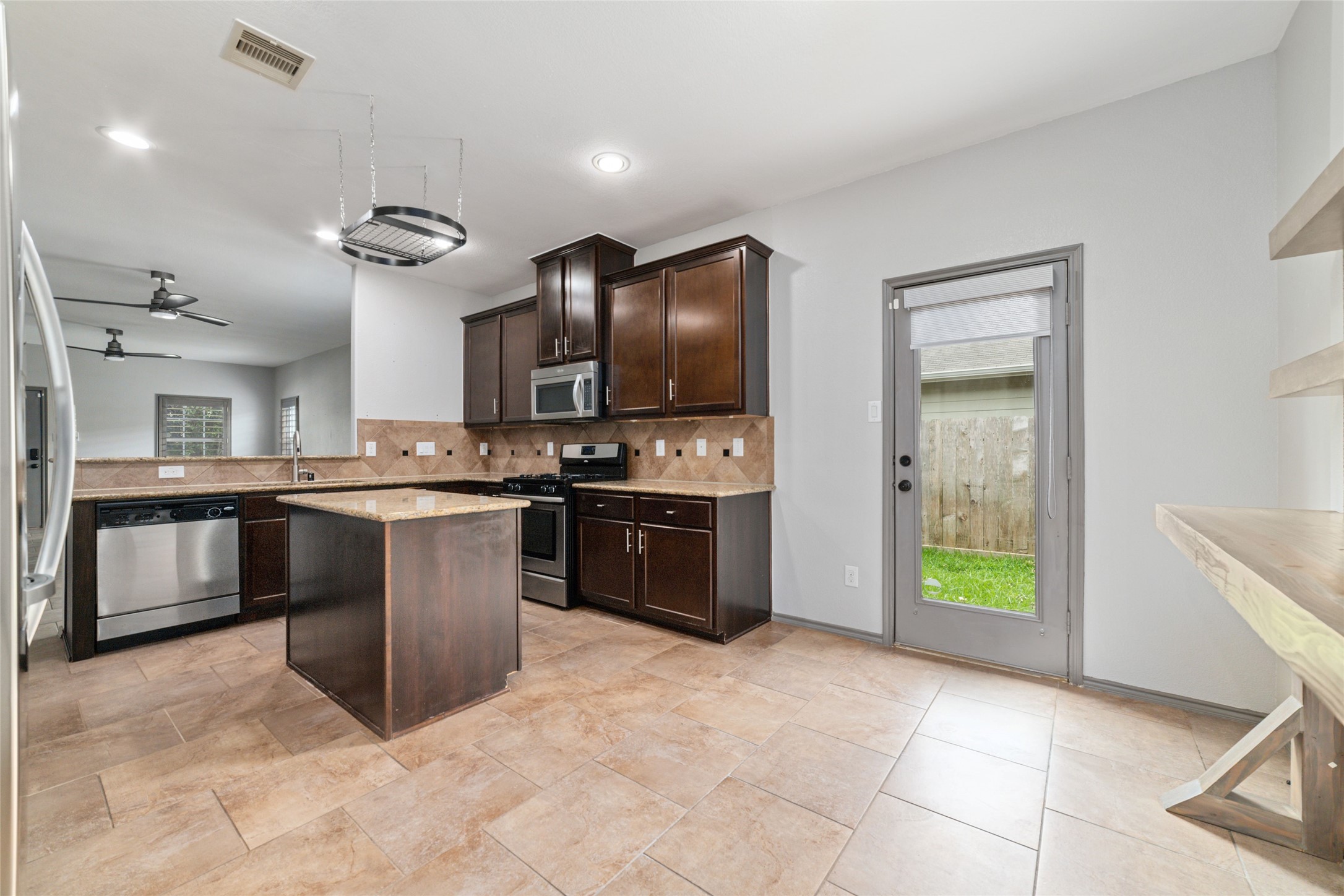 5115 Whitebridge Lane Katy, TX 77449 - Photo 11 of 25