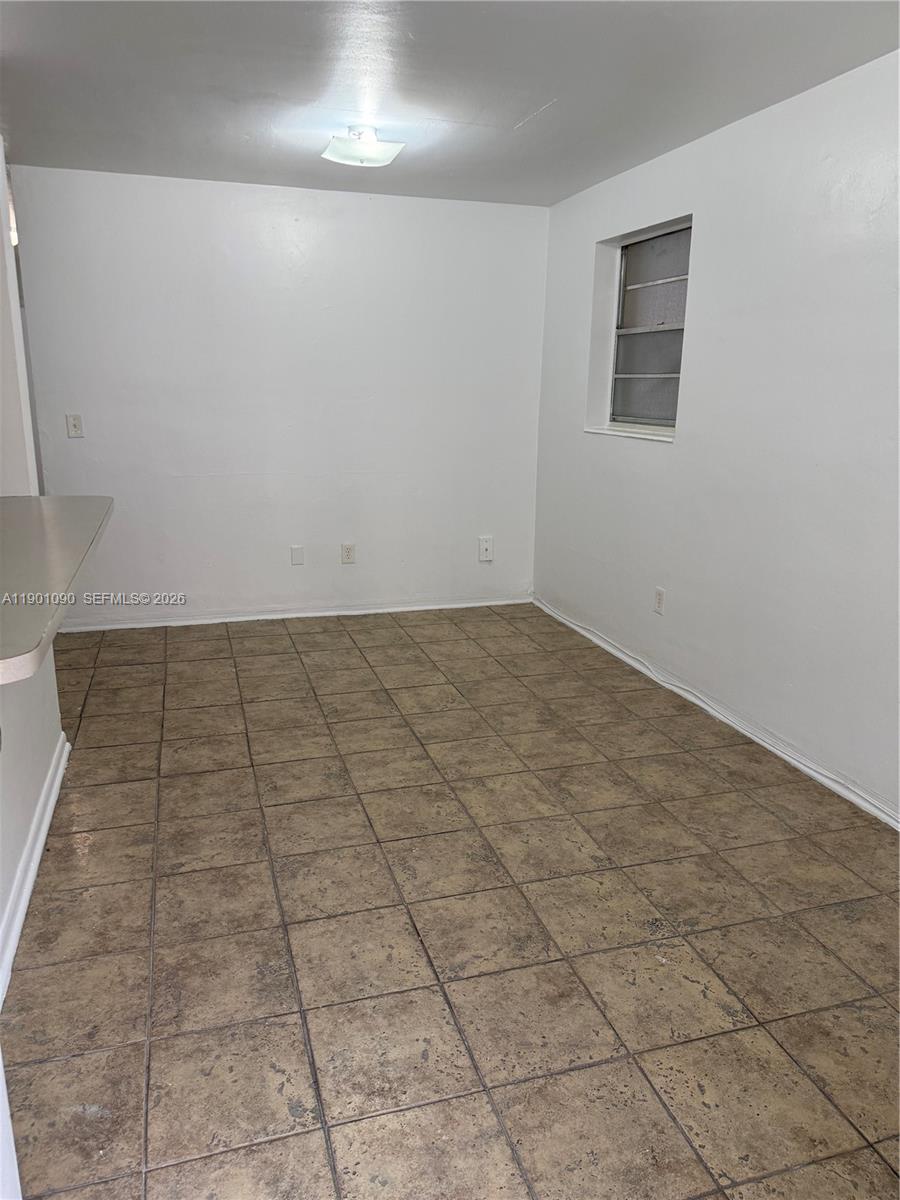 954 Southwest 4th Street, Unit 14 Miami, FL 33130 - Photo 4 of 7