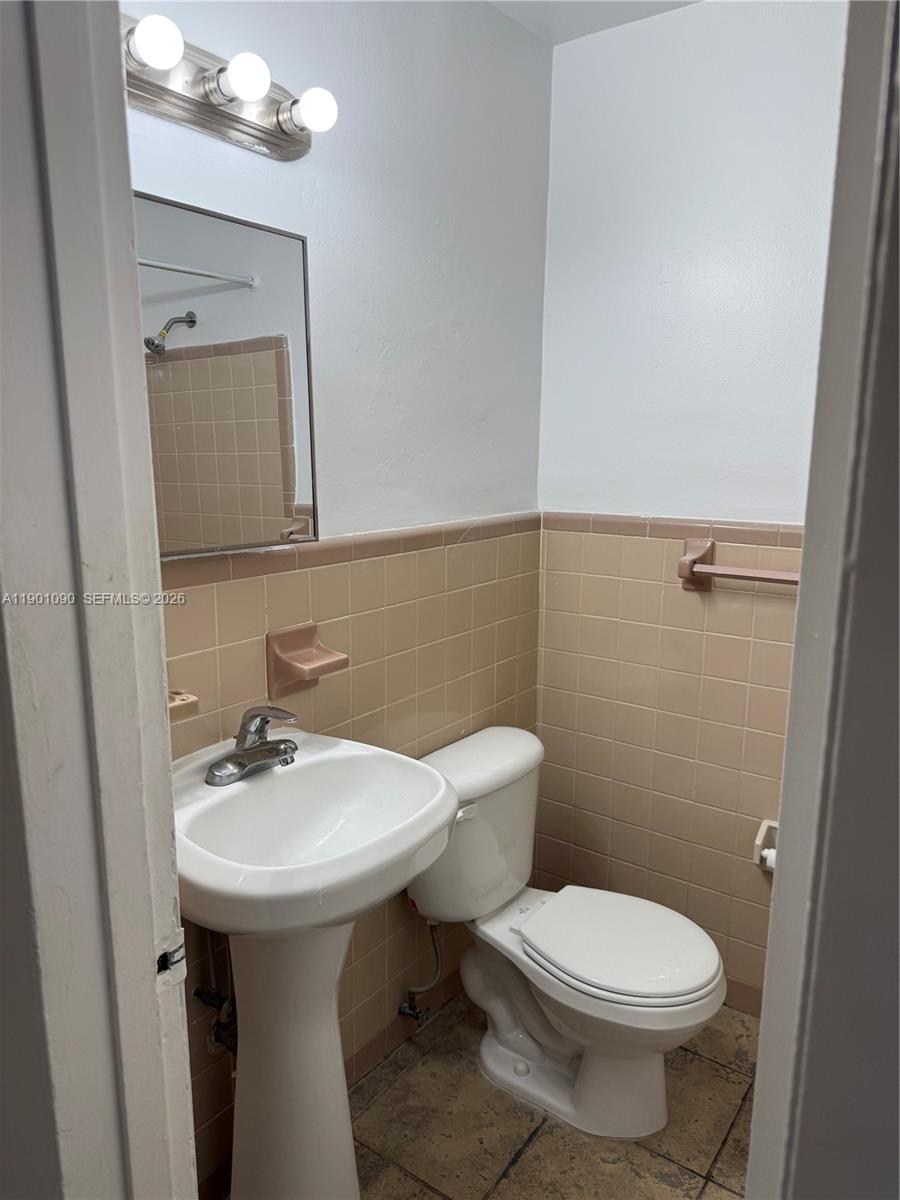 954 Southwest 4th Street, Unit 14 Miami, FL 33130 - Photo 7 of 7