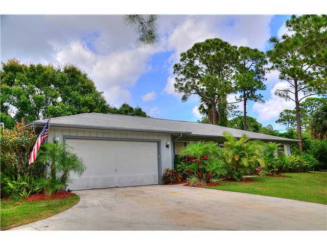 985 Southeast Salerno Road Stuart, FL 34997 - Photo 1 of 21 Primary Photo