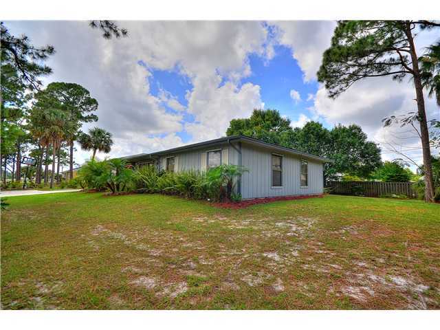 985 Southeast Salerno Road Stuart, FL 34997 - Photo 3 of 21 Additional Photo
