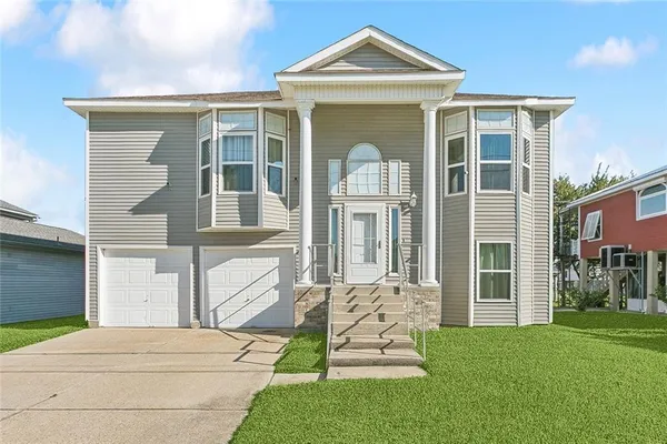 $254,999 | 4954 Joan Marie Drive, Barataria, LA 70036