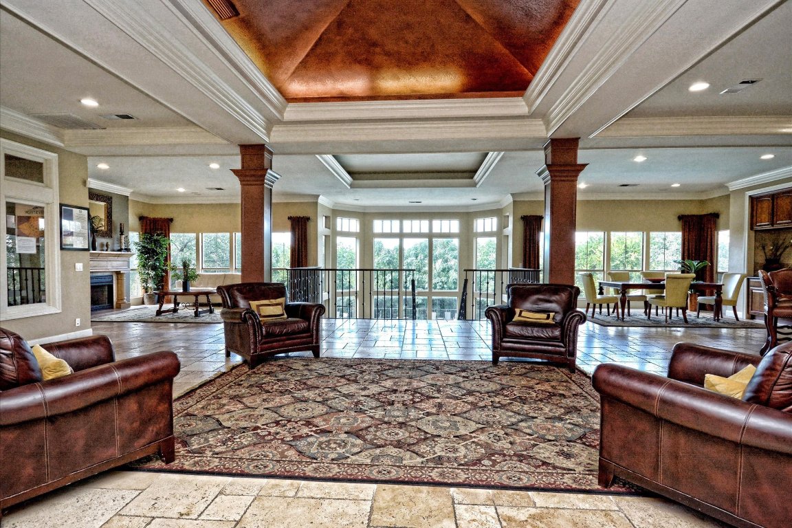 6000 Shepherd Mountain Cove, Unit 1805 Austin, TX 78730 - Photo 14 of 20 a living room with furniture