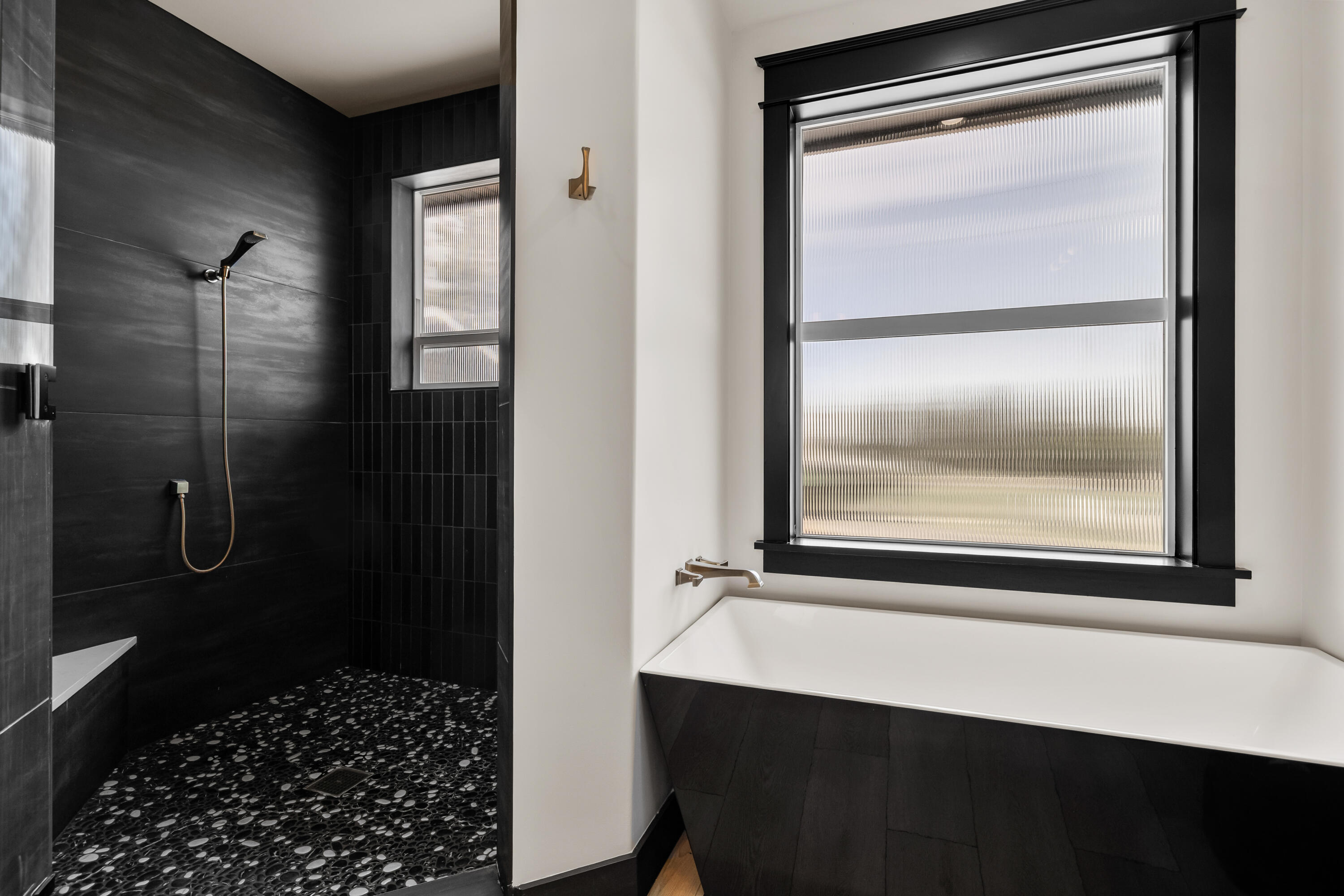 62705 Hamby Road Bend, OR 97701 - Photo 20 of 49 a bathroom with a shower and a sink