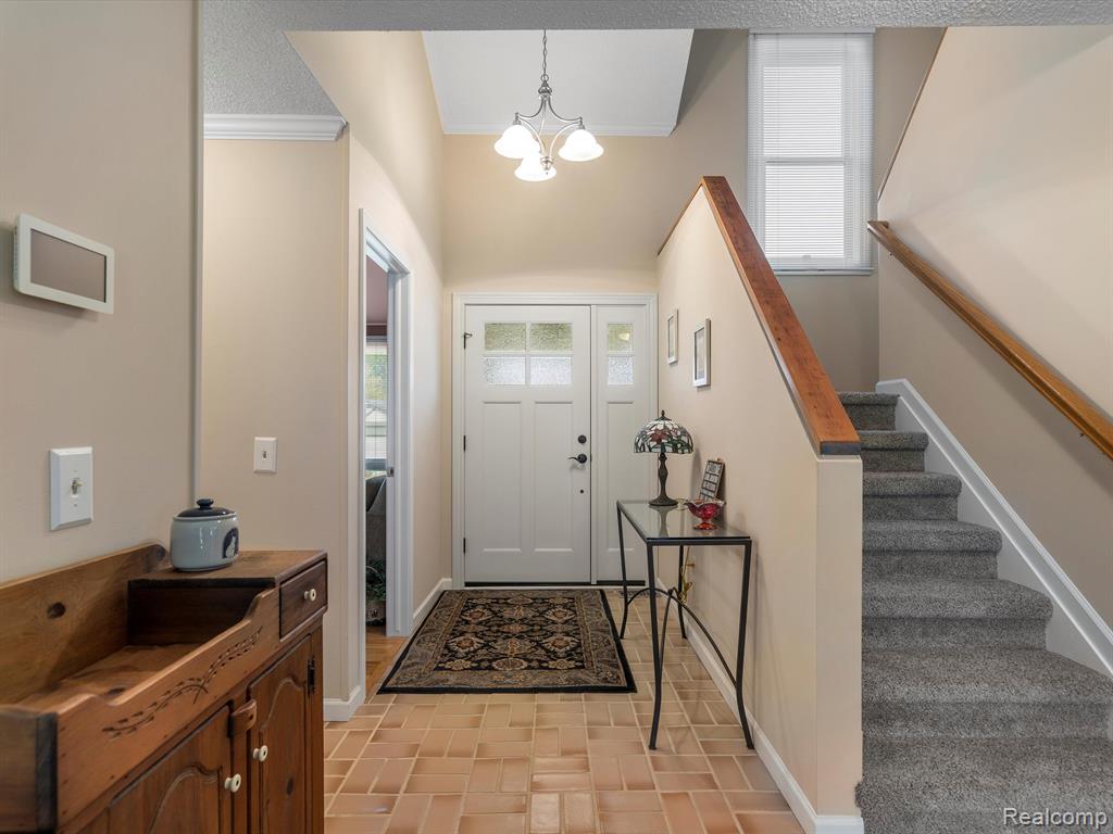 846 Stag Ridge Road Rochester Hills, MI 48309 - Photo 9 of 42