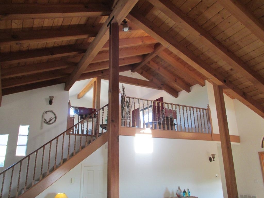 6057 Rainbow Heights Road Fallbrook, CA 92028 - Photo 4 of 25 High open beam ceilings!