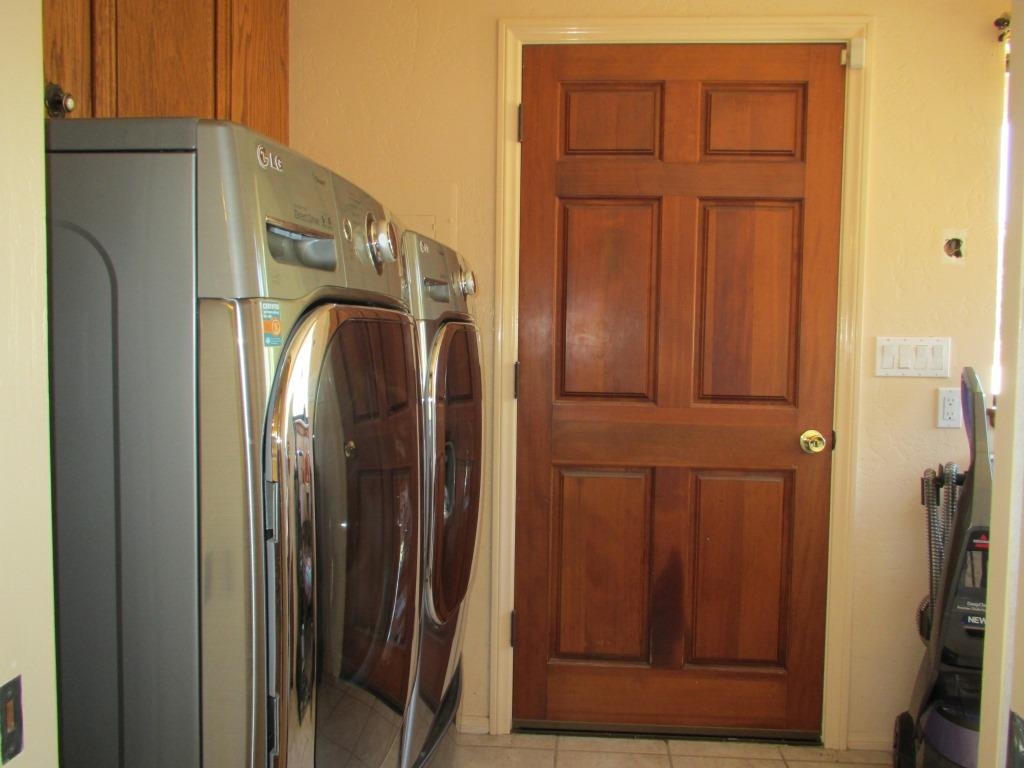 6057 Rainbow Heights Road Fallbrook, CA 92028 - Photo 9 of 25 Room in Main House