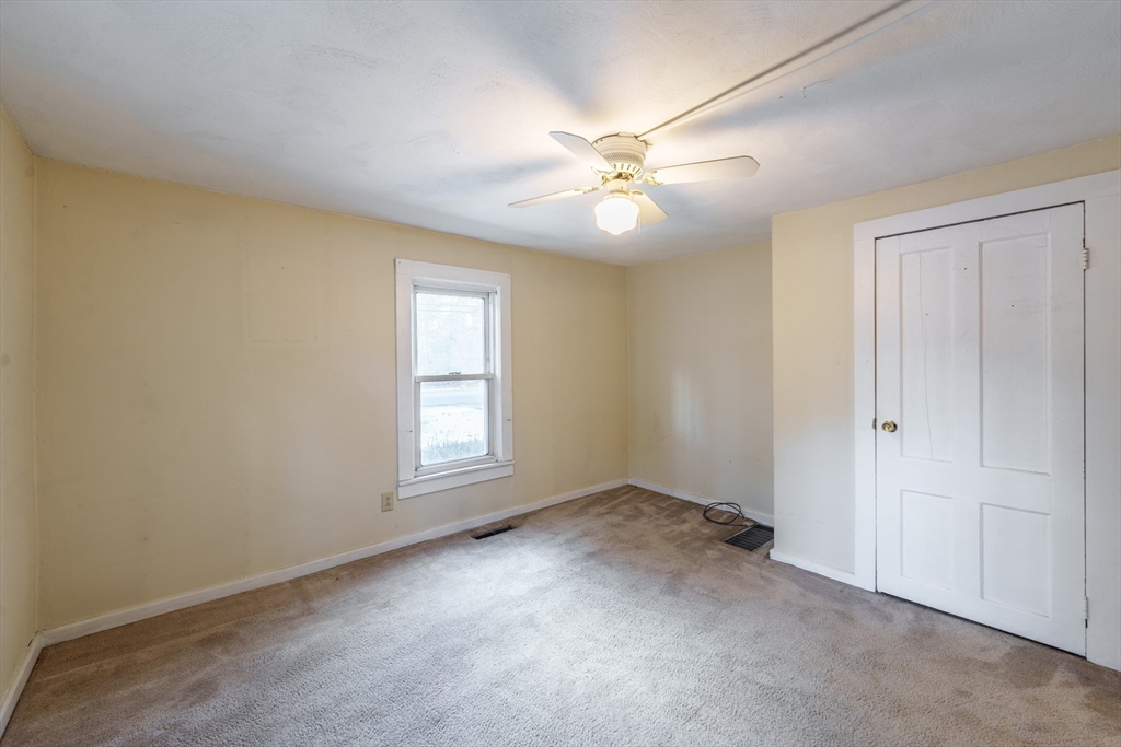152 Lockhouse Road Westfield, MA 01085 - Photo 14 of 27 Gallery Image 14