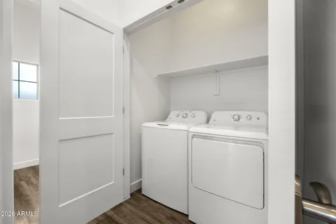 $510,000 | 1500 East Wahalla Lane, Unit E7, Phoenix, AZ 85024