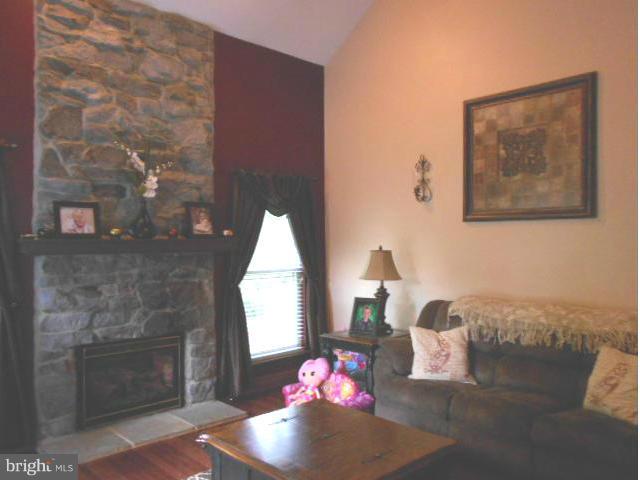 101 Mason Runn Lane Rising Sun, MD 21911 - Photo 6 of 30 Living Room