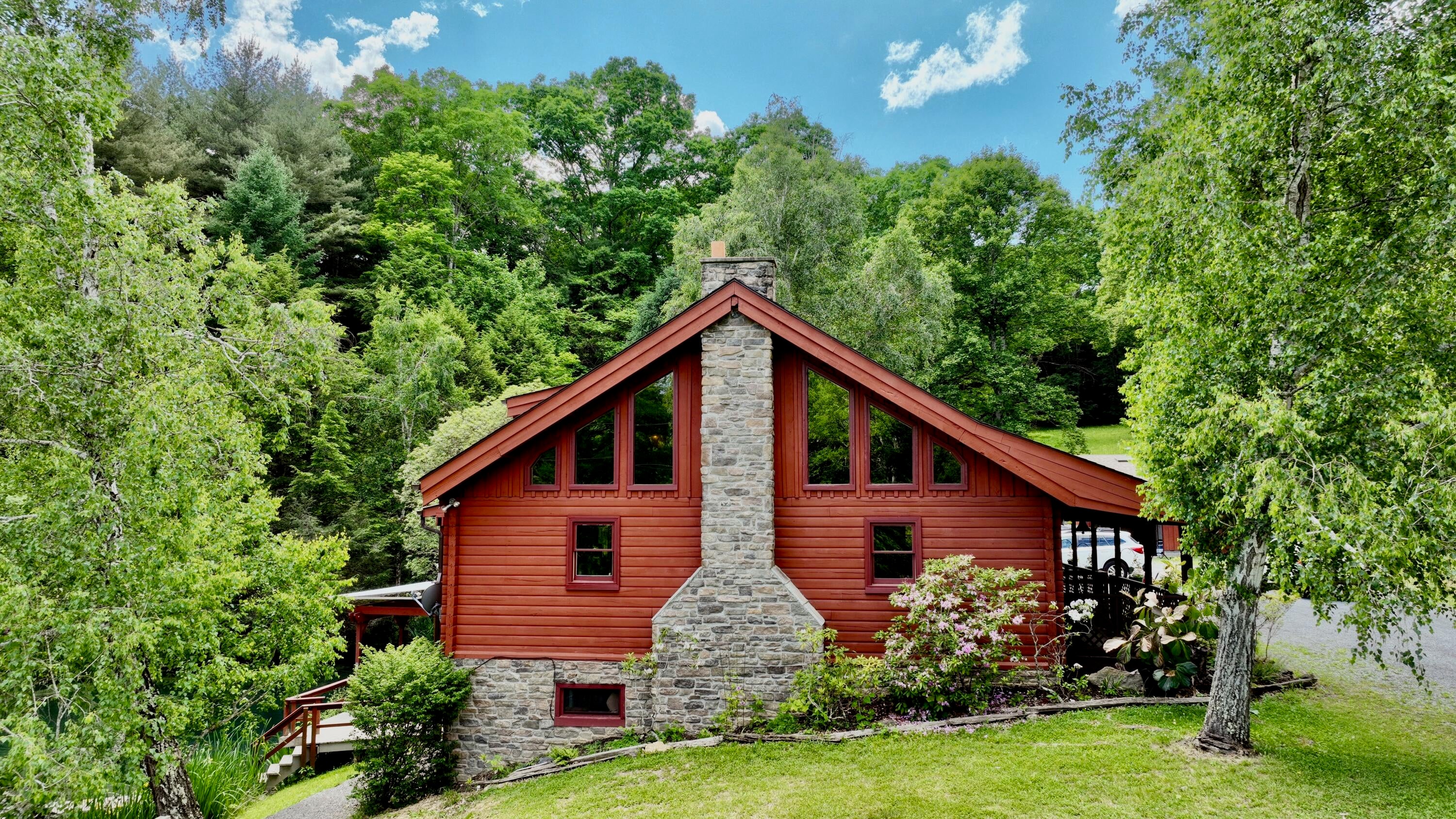 535 Graham House Road Alderson, WV 24910 - Photo 3 of 34 Gallery Image 3