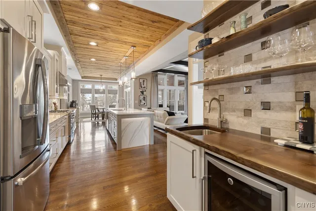 $925,000 | 128 Crane Landing, Manlius, NY 13104