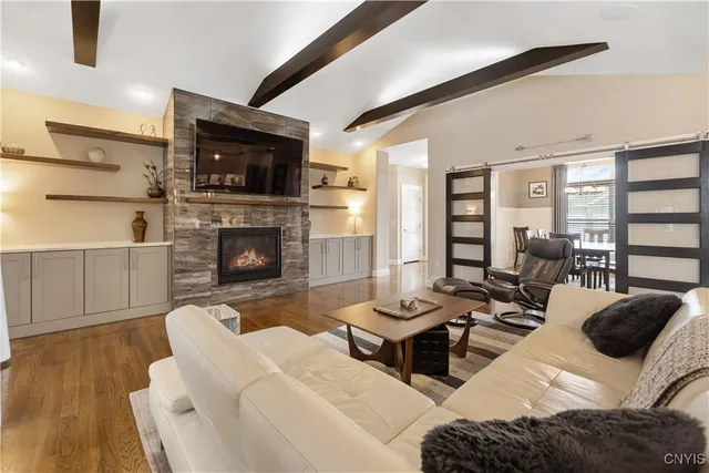 $925,000 | 128 Crane Landing, Manlius, NY 13104