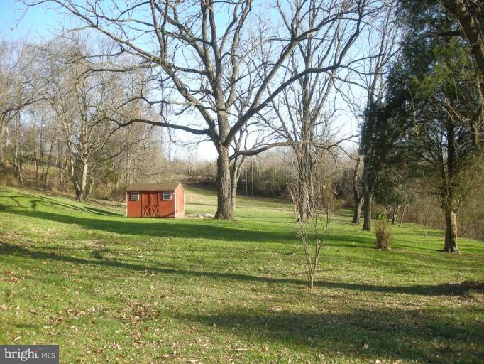 7730 Buckhill Road Kingsville, MD 21087 - Photo 2 of 12 Back yard