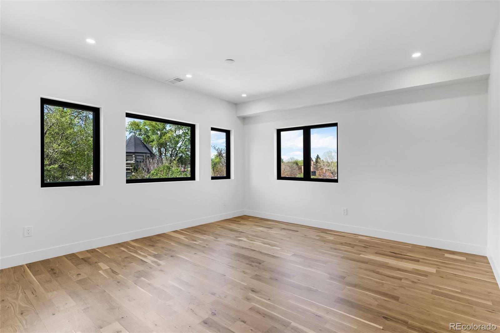 1446 Stuart Street Denver, CO 80204 - Photo 23 of 33