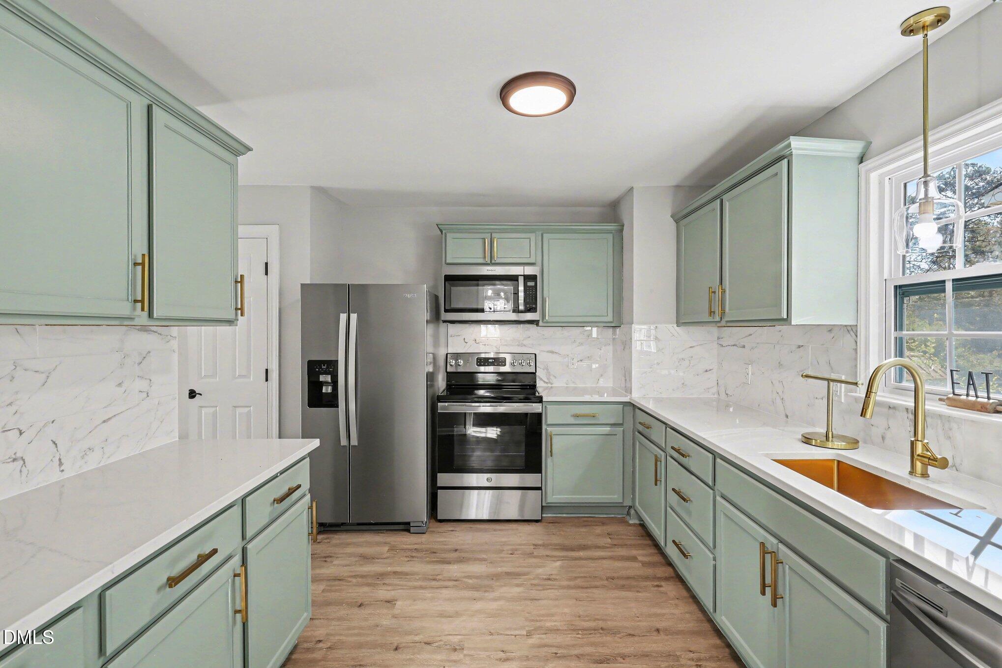 3852 Old Coach Road Raleigh, NC 27616 - Photo 11 of 32 011_file_4017