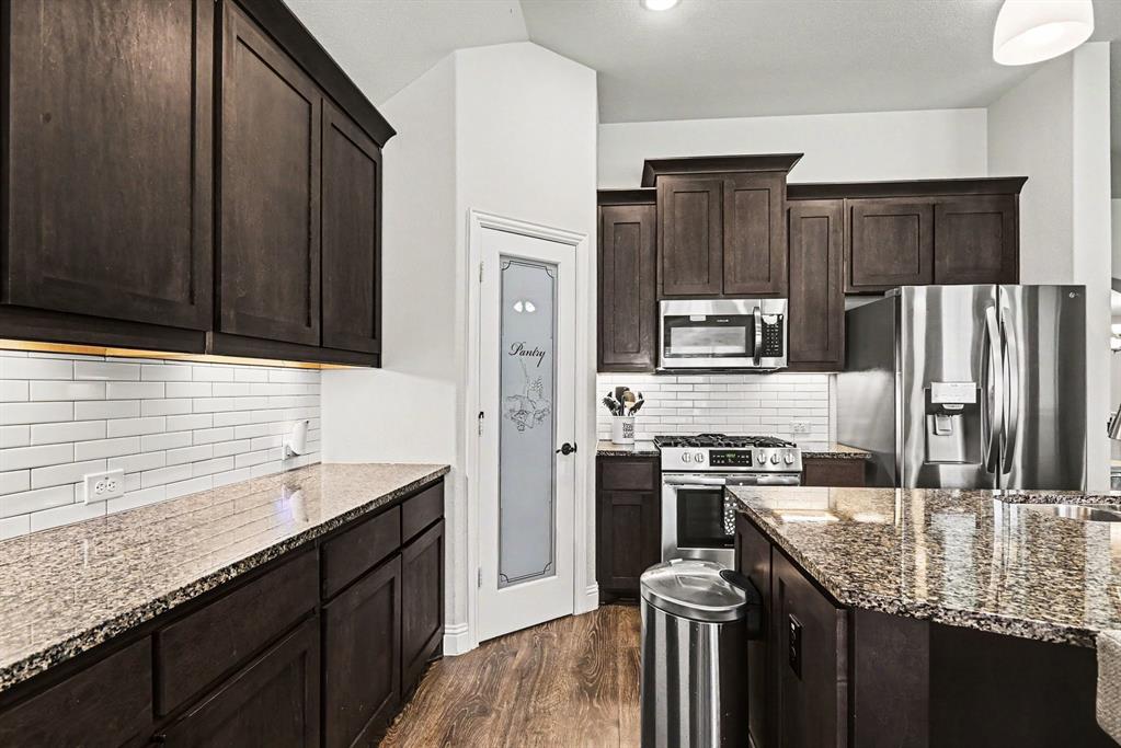 1107 Misty Ridge Drive Justin, TX 76247 - Photo 7 of 27
