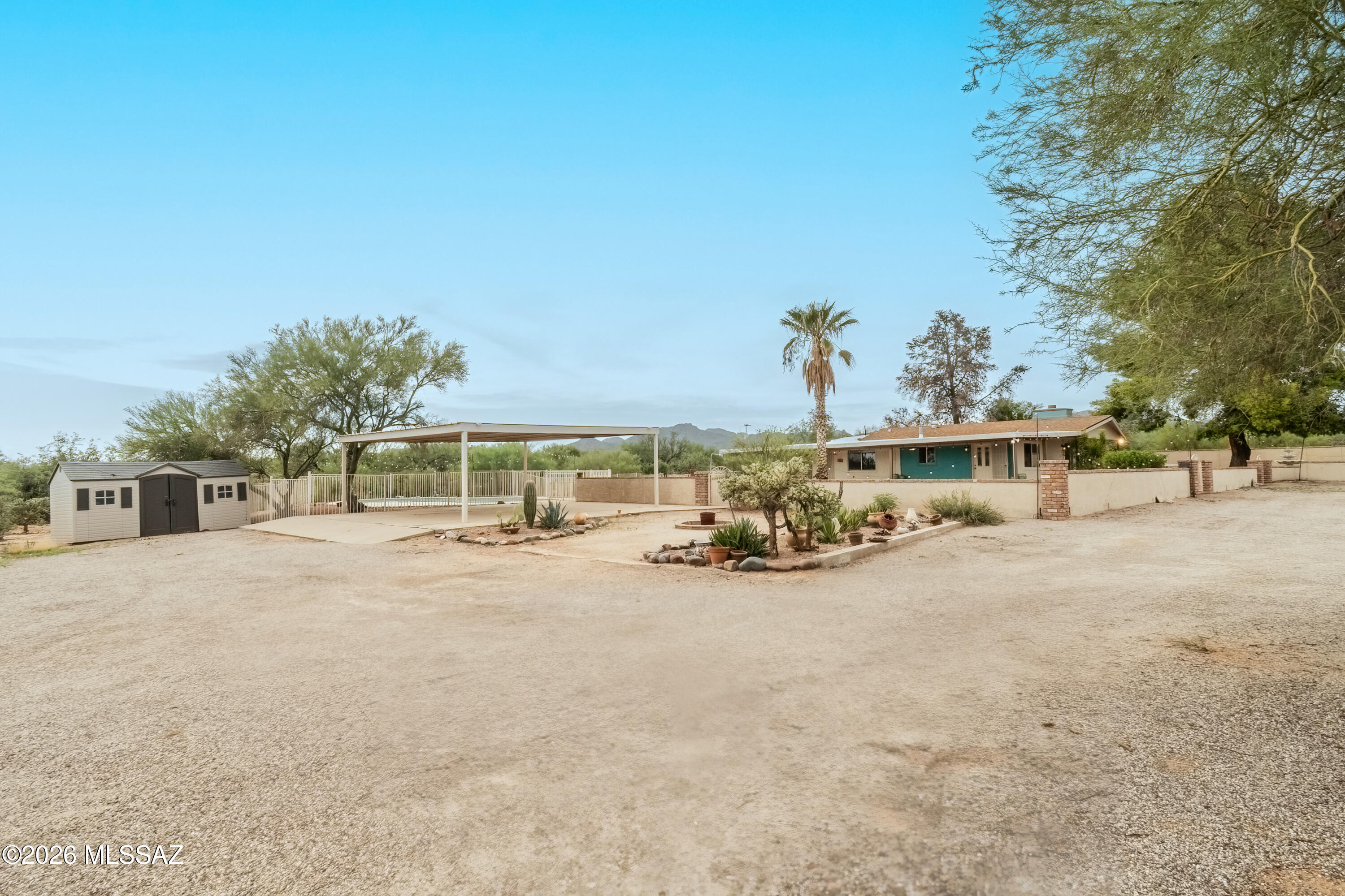 2350 West Sunkist Road Tucson, AZ 85755 - Photo 5 of 50 Exterior 1