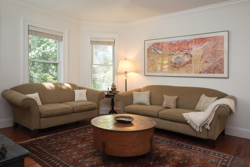 40 Oakland Road, Unit 1 Brookline, MA 02445 - Photo 2 of 9 Gallery Image 2