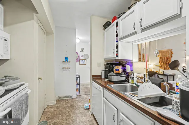 $189,900 | 143 White Dogwood Drive, Etters, PA 17319