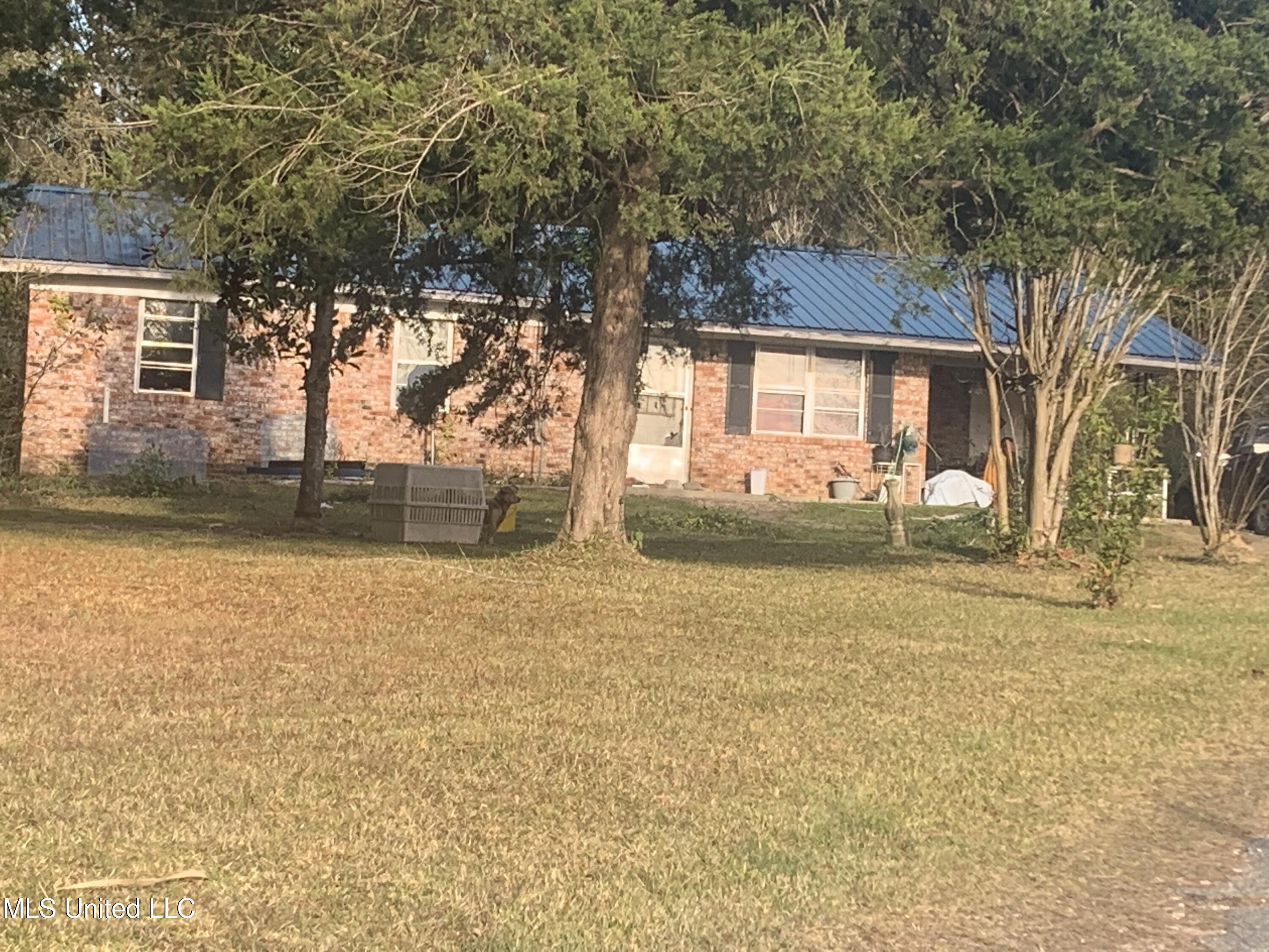 92 Old McIntosh Road Collins, MS 39428 - Photo 1 of 1 Front of Property