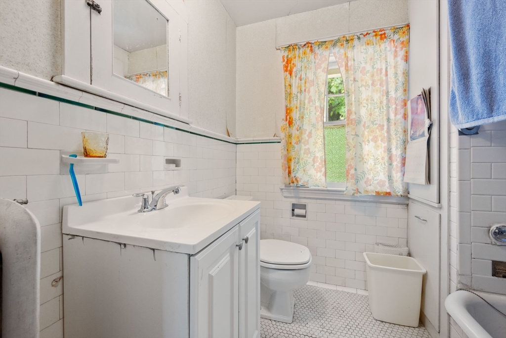 282 Marrett Road Lexington, MA 02421 - Photo 11 of 18 Gallery Image 11