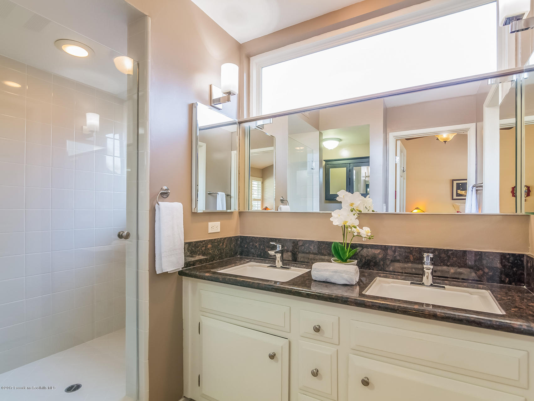 1295 Doremus Road Pasadena, CA 91105 - Photo 19 of 34 025-Master_Bathroom-4927127-medium4x3