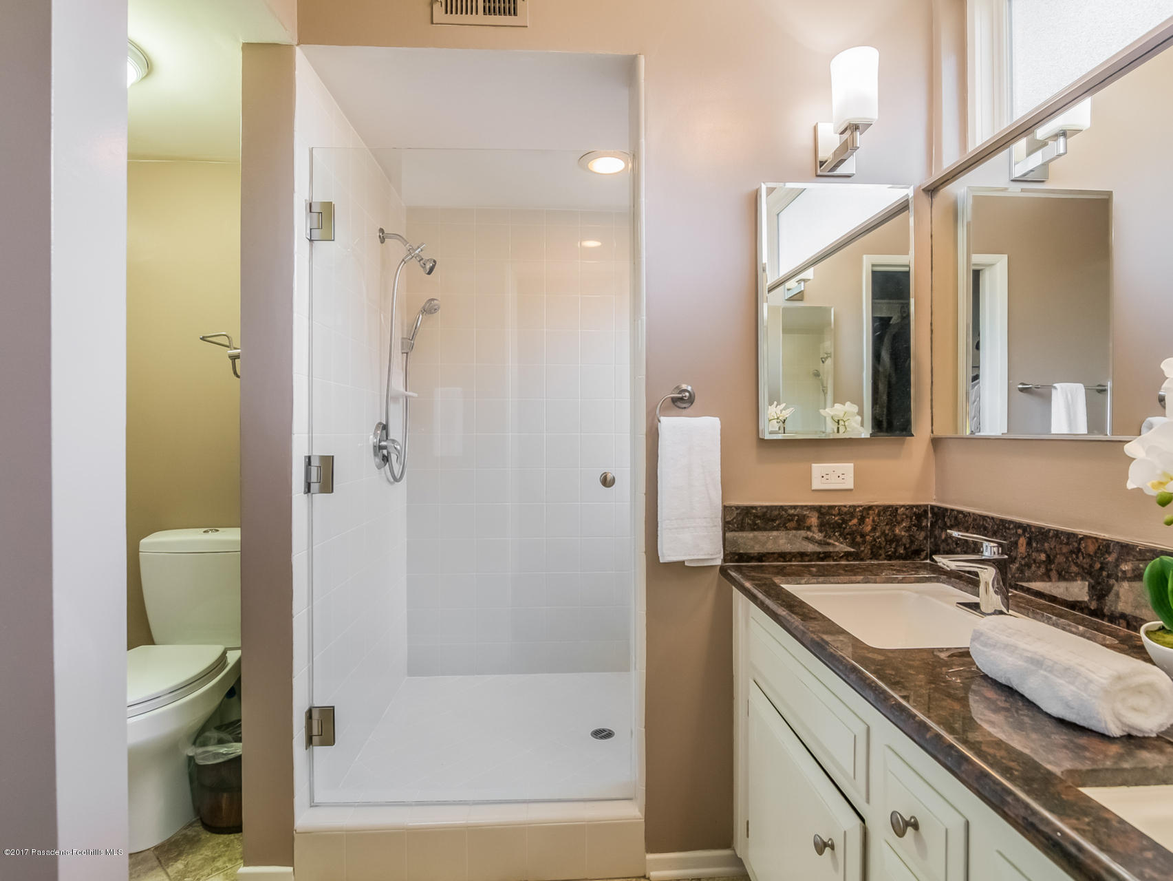 1295 Doremus Road Pasadena, CA 91105 - Photo 20 of 34 026-Master_Bathroom-4927129-medium4x3